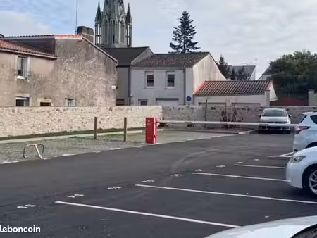 location - place de parking