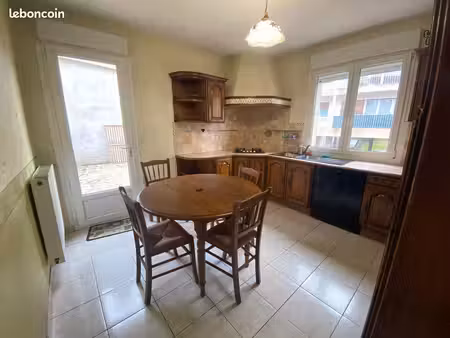 maison de ville 6 pièces 133 m²