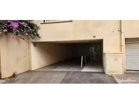 vends parking sous terrain