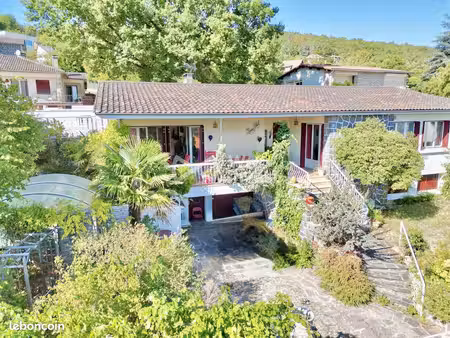 villa 6 pièces 127 m²