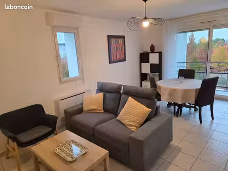t3 meublé 67 m² avec balcon  garage et parking — orvault / nantes (tram 3)