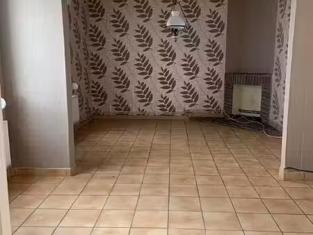 maison 2 pièces 81 m²