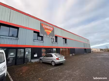 local d'activité 1 860 m²