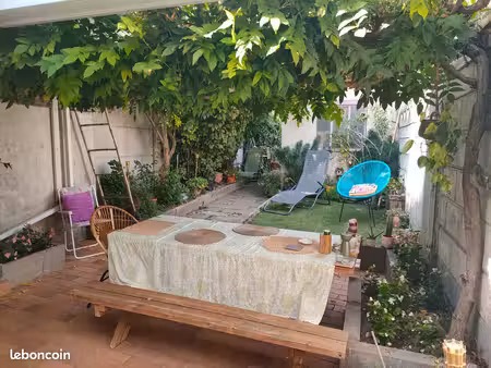 maison en centre-ville avec terrain attenant