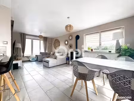 maison 4 pièces 80 m²