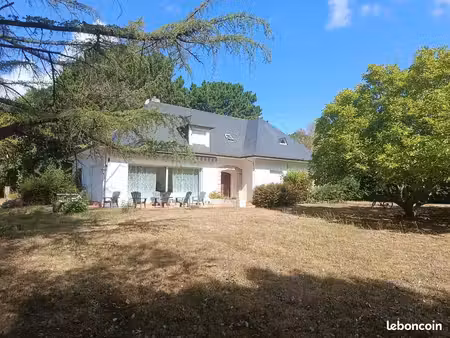 maison vide à louer à l'année