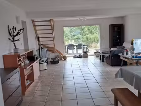maison de 8 pièces 4 chambres 145 m2