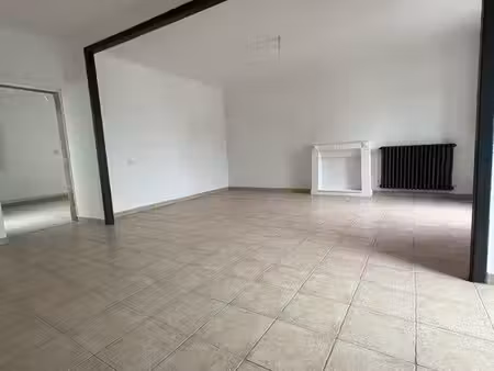 superbe maison en pierre en centre bourg