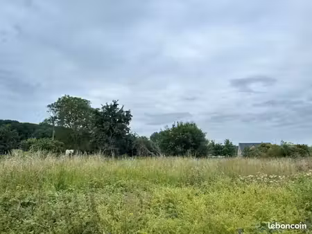 terrain 813 m² labeuvriere