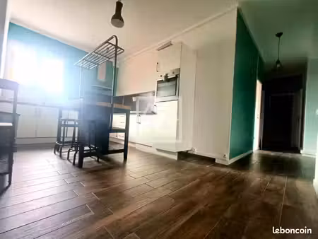 appartement 6 pièces 90 m²