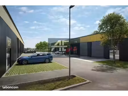 local d'activite 151 m² malville