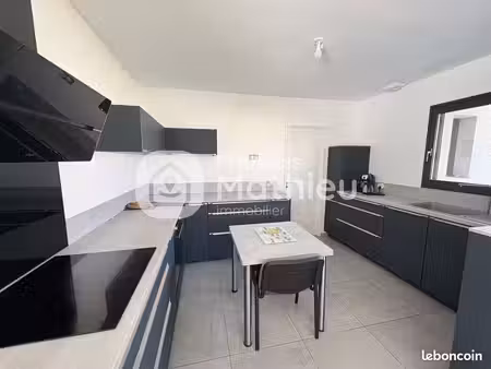 maison 4 pièces 144 m²