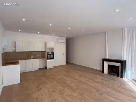 a louer maison de ville – t4 123 m2 refait à neuf et entièrement climatisée