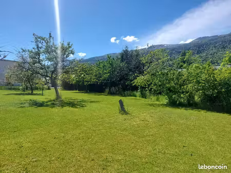 vente terrain centre village