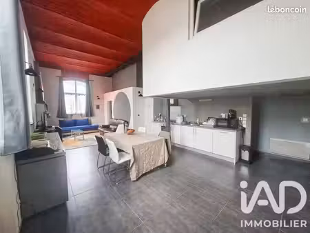 loft/atelier/surface 3 pièces 95 m²