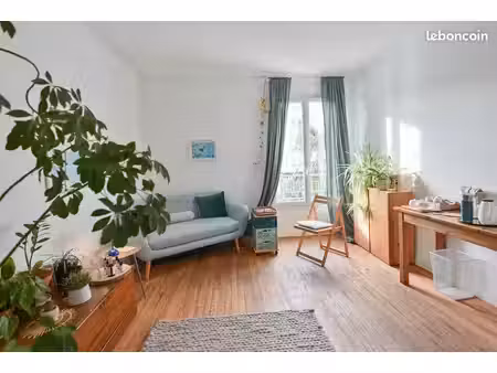 bureau/pièce pour thérapeute dans maison de bien-être