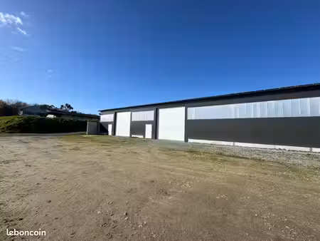 à louer – local d’activité neuf à saint-abraham