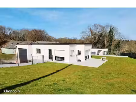 maison récente de plain-pied de 90 m² avec jardin clos et garage
