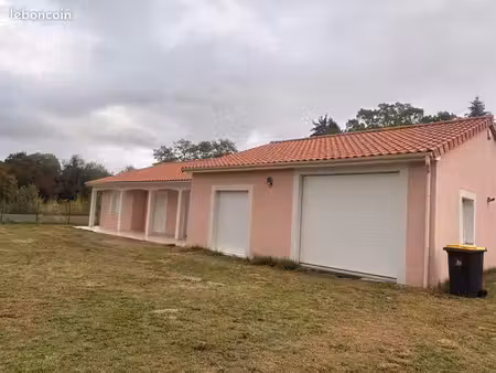 à louer maison de standing de 130 mètres carrés