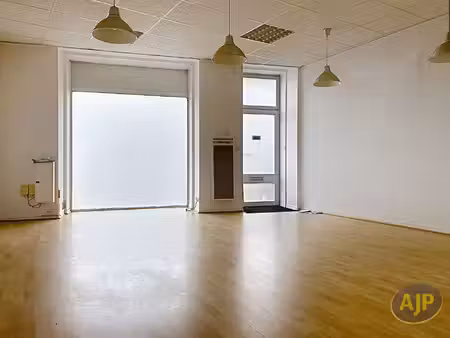 local commercial chateaubriant 3 pièce(s) 61.23 m2