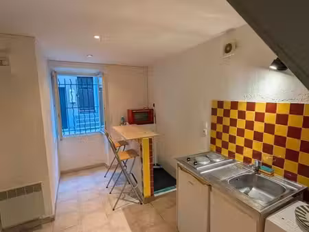 a louer - duplex 28m² - meublé le luc