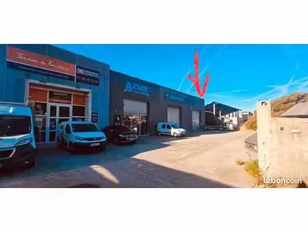 loue local commercial nu 150m2 la garde
