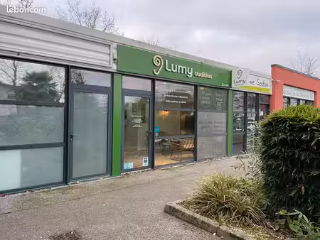 à vendre – local commercial 62 m² – ploeren – rénové