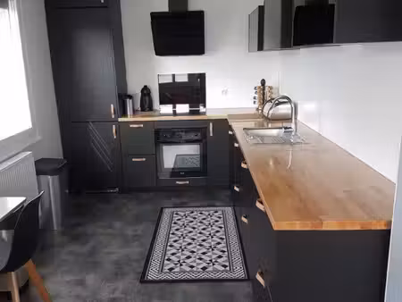 maison deux garage jardinet   proche chd