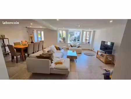 syperbe maison rénovée avec dépendance