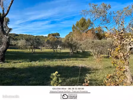 terrain 1 622 m² flayosc