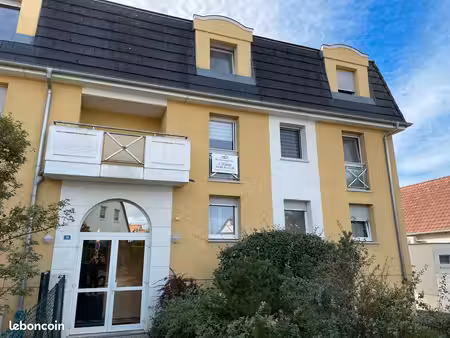 plobsheim – bel appartement de 72 m² avec balcon  garage fermé et parking privatif