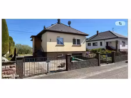 maison individuelle au bord de l'eau