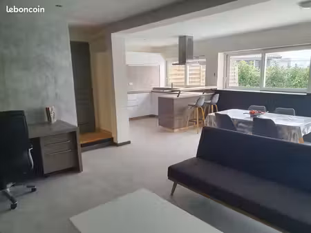 angres – immeuble rénové 3 logements – jardin et garage – 11 46 % brut potentiel