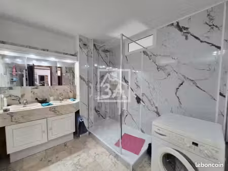 appartement 6 pièces 93 m²