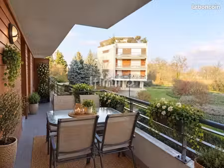 appartement 4 pièces 94 m²