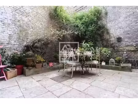 maison de ville 7 pièces 244 m²