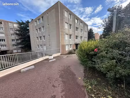 appartement 3 pièces 80 m²