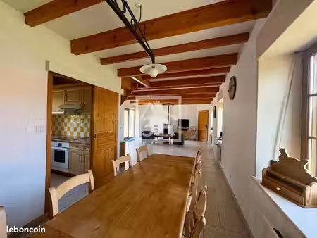 maison 11 pièces 305 m²