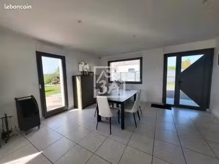 propriété 10 pièces 179 m²