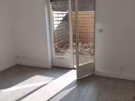 appartement f2 avec terrasse a louer
