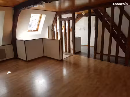 f4 à louer