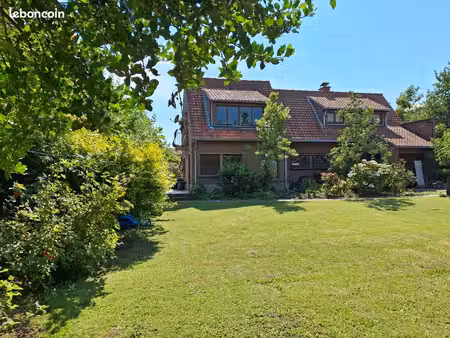 maison individuelle sur 818 m2