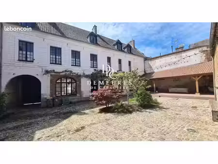 maison 9 pièces 300 m²