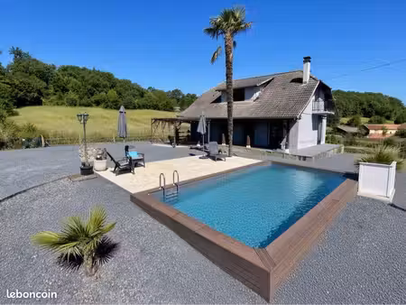 maison - 5 pièces - 4 chambres - 134m2