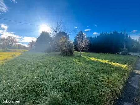 terrain 1 469 m² montlucon