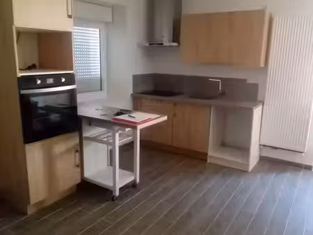 a louer maison de village 93m2