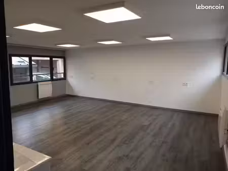 bureau 36m²