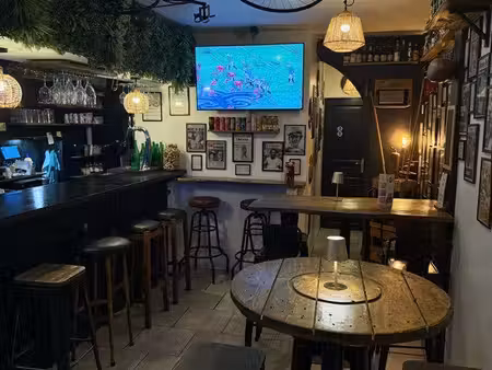 restaurant