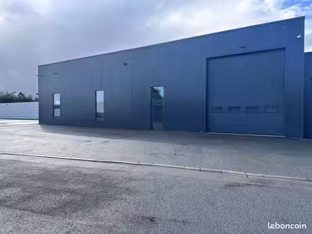 local commercial hangar artisans commerçants
