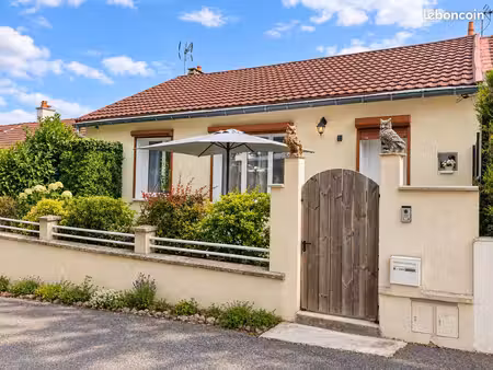 ? maison 70m² de plain-pied à vichy – 2 chambres - entièrement meublée et équipée – dpe c 